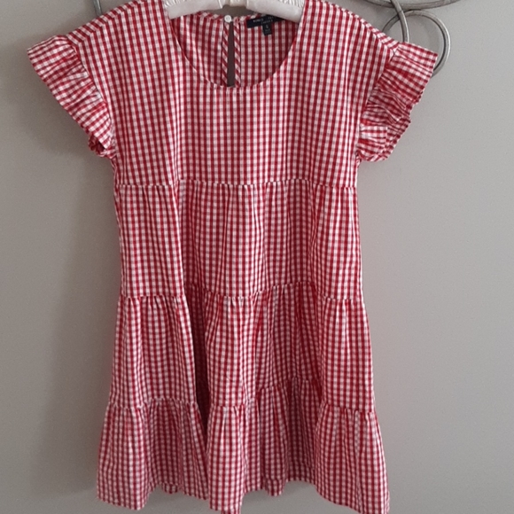 🤩HP🤩Romeo & Juliet Couture flutter sleeve dress - Picture 2 of 5